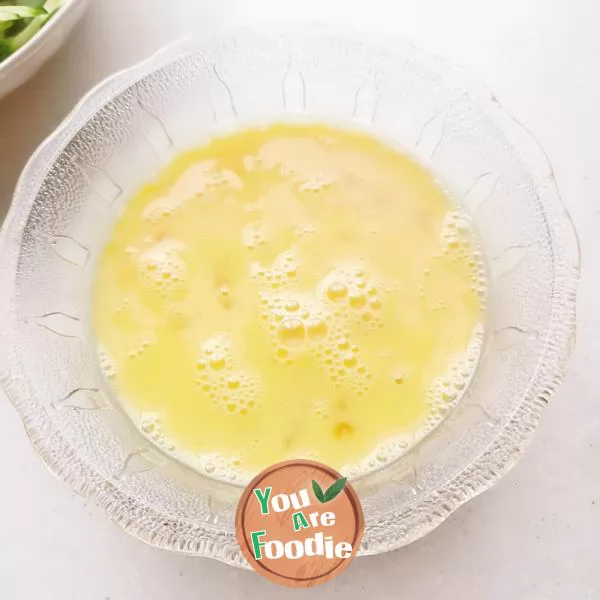 Fried egg with cucumber