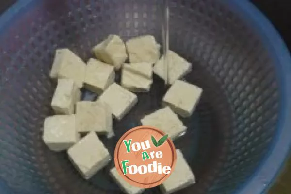 Braised stinky tofu with soy sauce
