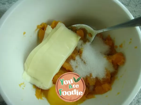 Sweet potato balls with cheese