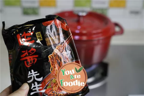 Noodles with bean sprouts and soy sauce