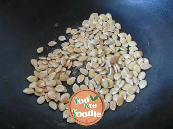 Fried pumpkin seeds