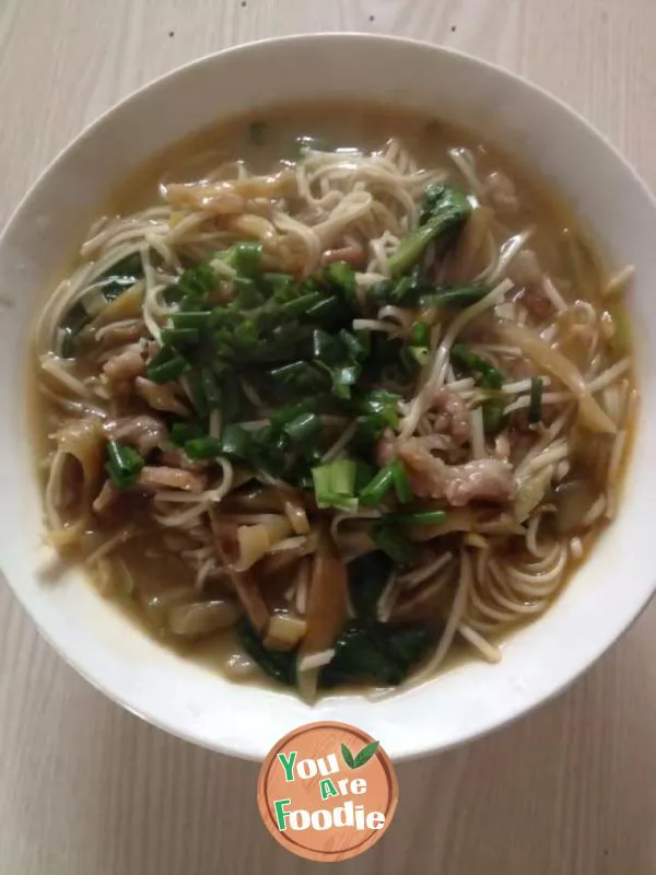 Pork , pickled mustard green noodles