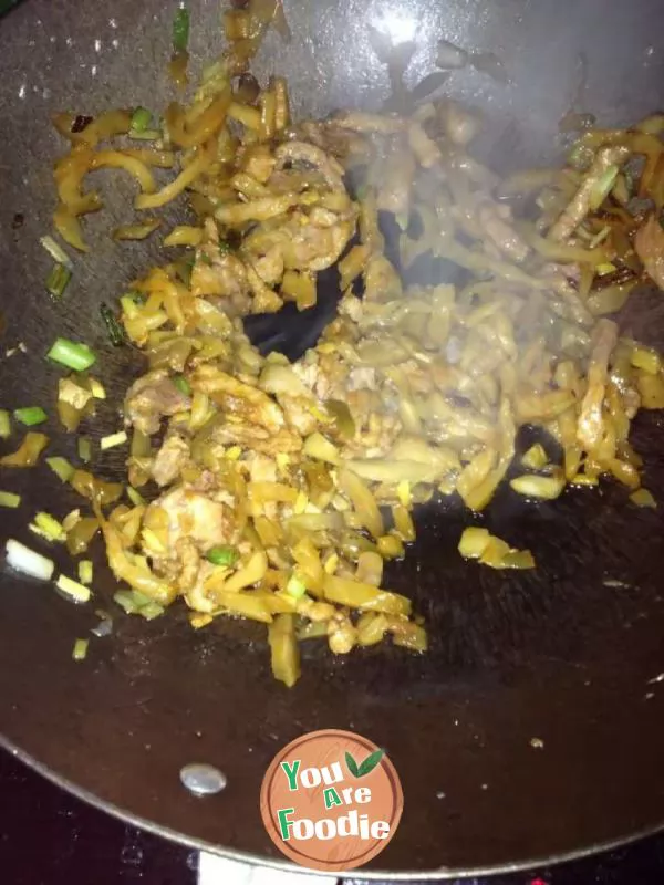 Pork , pickled mustard green noodles