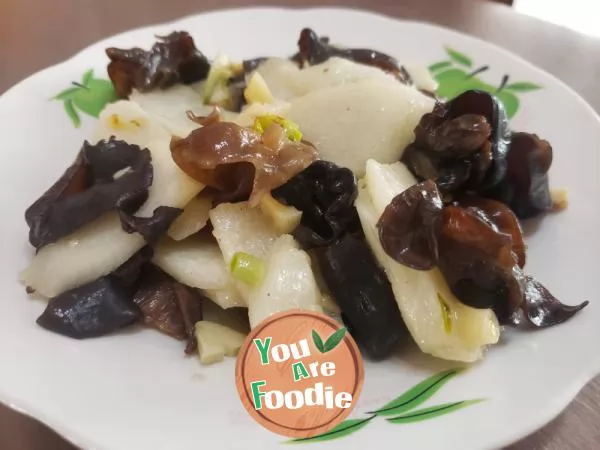 Fried agaric with Chinese yam