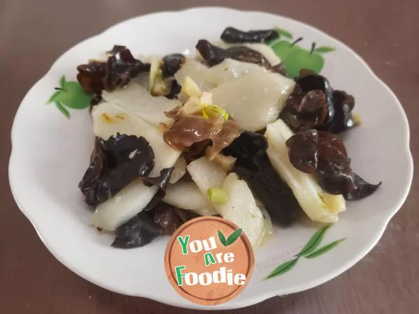 Fried agaric with Chinese yam