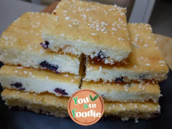 Cranberry honey cake