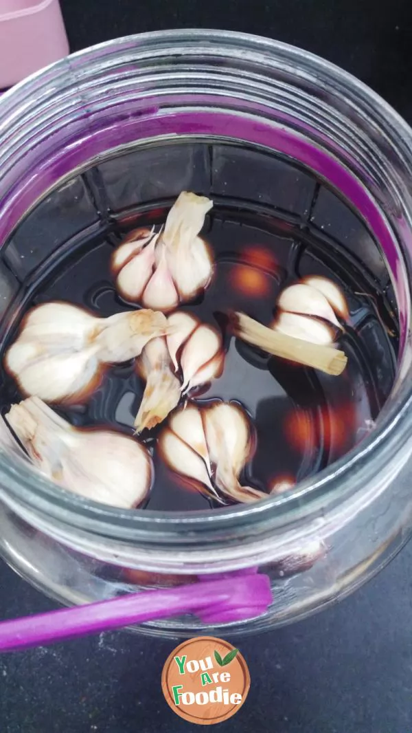 Pickled-garlic