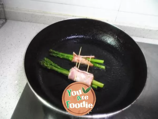 Asparagus Bacon Rolls