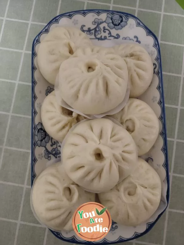 Quail egg meat bun
