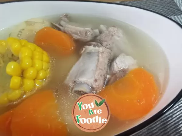 Carrot, horseshoe, corn and Spareribs Soup