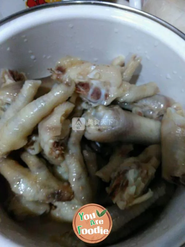 Braised chicken claw