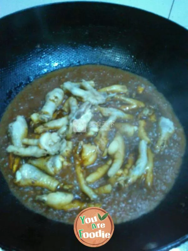 Braised chicken claw
