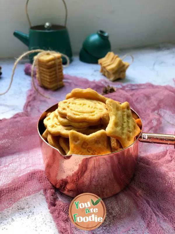 Egg yolk biscuit