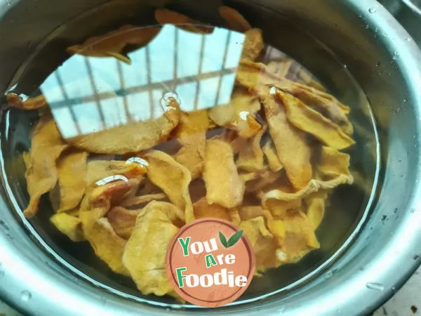dried pumpkin