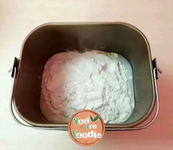Bean paste toast