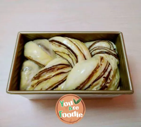 Bean paste toast