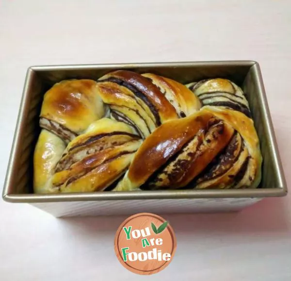 Bean paste toast