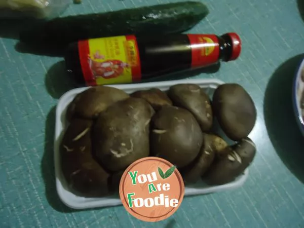 Mushroom in oyster sauce