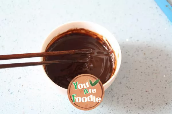 [jam chocolate tower]: a delicious crispy tower
