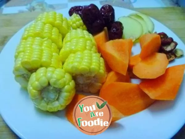 [health soup pot] carrot, corn and ribs soup