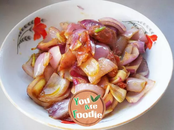 Sausage-and-onion-slices