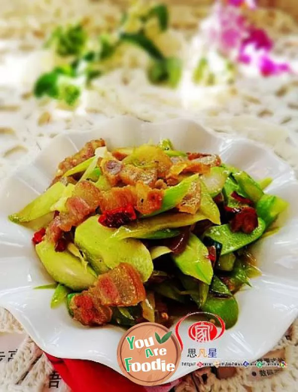 When-the-bacon-is-fragrant-again:-fried-bacon-with-mustard
