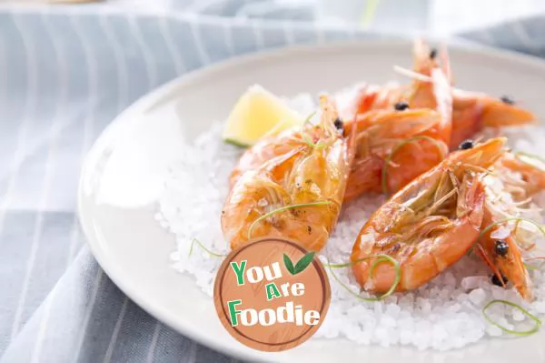 Roasted prawns with salt