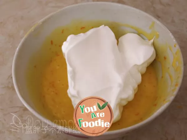 Orange chiffon cake