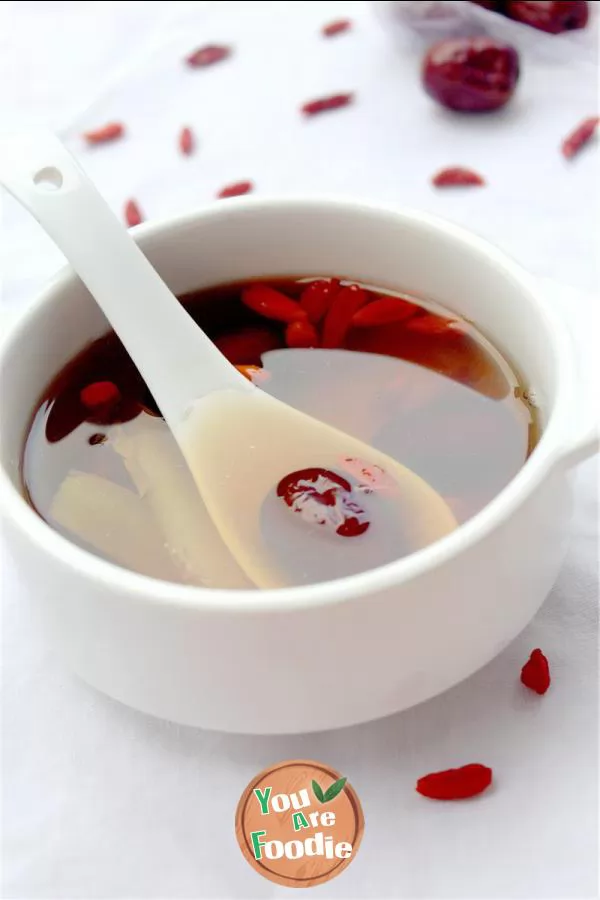 Brown sugar medlar ginger soup