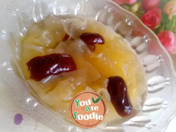 Jujube-and-tremella-soup
