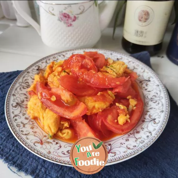 Scrambled egg with tomato