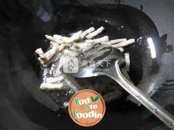 Fried grass seeds with streaky pork