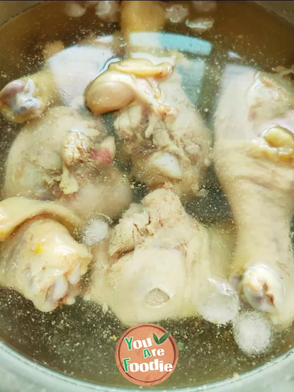 Chicken leg with scallion oil