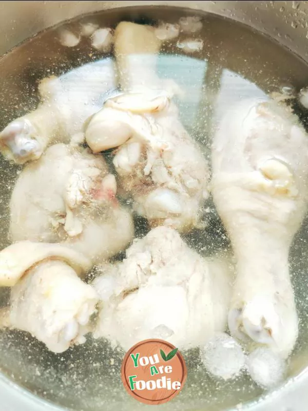 Chicken leg with scallion oil