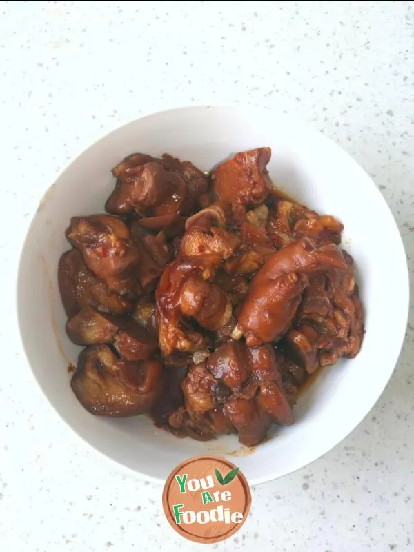 Spicy pig feet