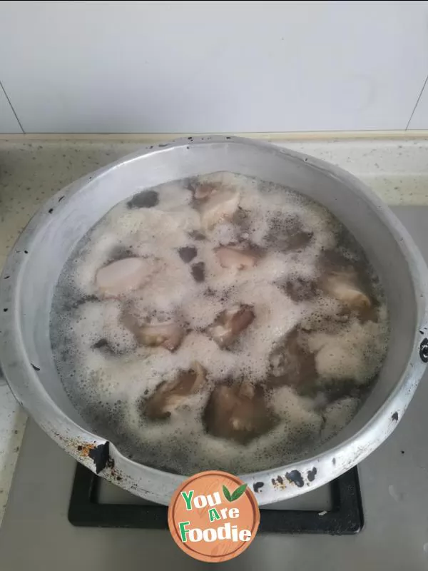 Spicy pig feet