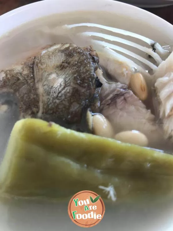 Cold-melon-and-crucian-carp-soup