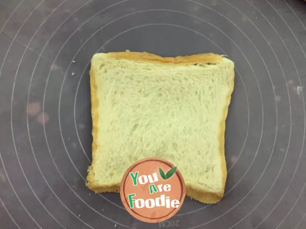 Golden toast roll, no duplicate in the morning of 365 days