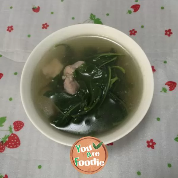 Chinese-wolfberry-leaf-soup-with-lean-meat
