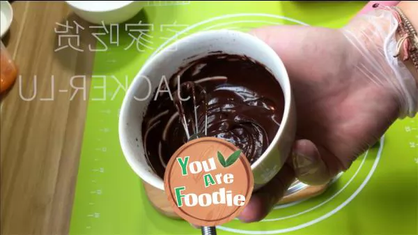 Cocoa ancient early cake has a delicate taste like clouds, and the cocoa taste is super rich.