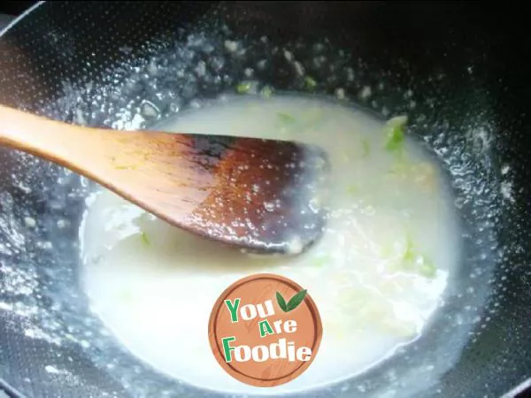 [Shandong cuisine] - cattail in milk soup