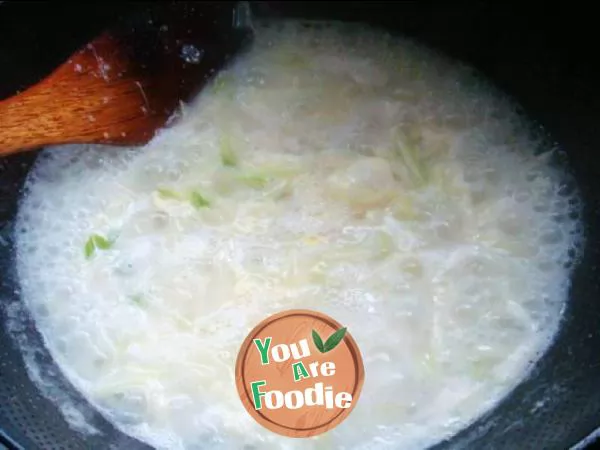 [Shandong cuisine] - cattail in milk soup