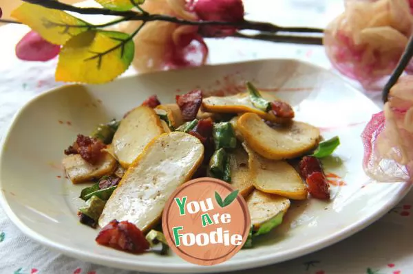 Curcuma bean curd