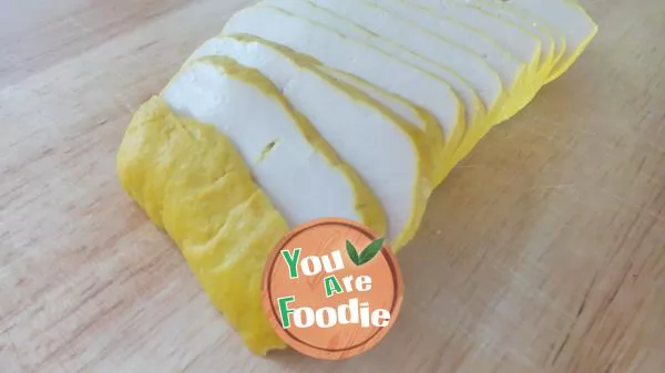 Curcuma bean curd