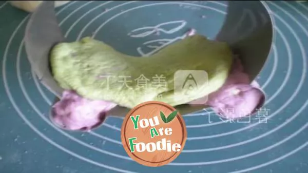 Mengmeng bear soup bread