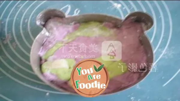 Mengmeng bear soup bread