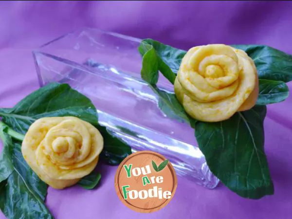Milk flavored rose steamed bread