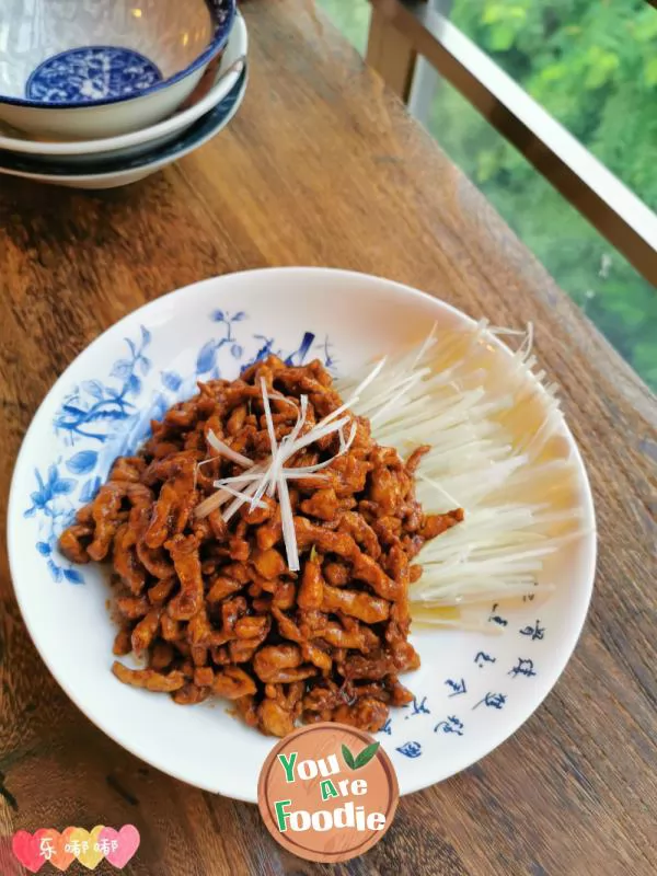 Sauteed Shredded Pork in Sweet Bean Sauce