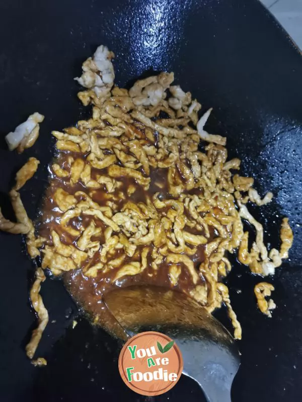 Sauteed Shredded Pork in Sweet Bean Sauce