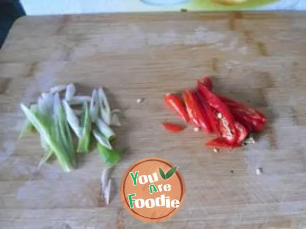 Towel gourd slices with pepper